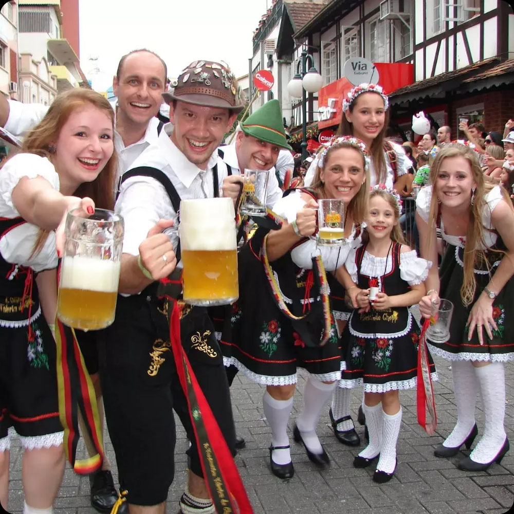 oktoberfest-2025-com-hospedagem-em-blumenau